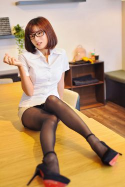 美艳春色